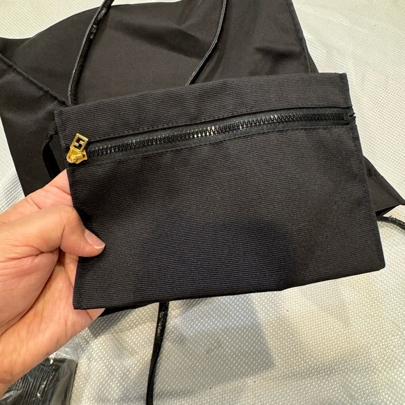 Authentic Fendi shoulder bag with pouch - Picture 13 of 16